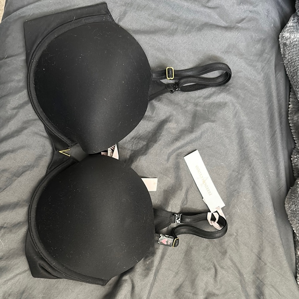 Victoria’s Secret freedom cloud bra 36d nwt